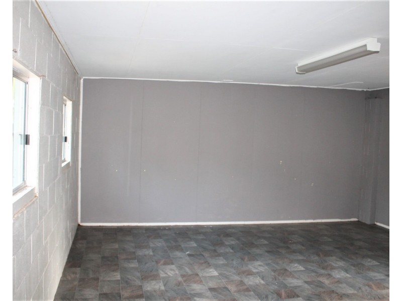 4 Quail Street, Slade Point QLD 4740