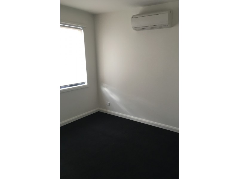 1/21 Hampton Road, Essendon VIC 3040