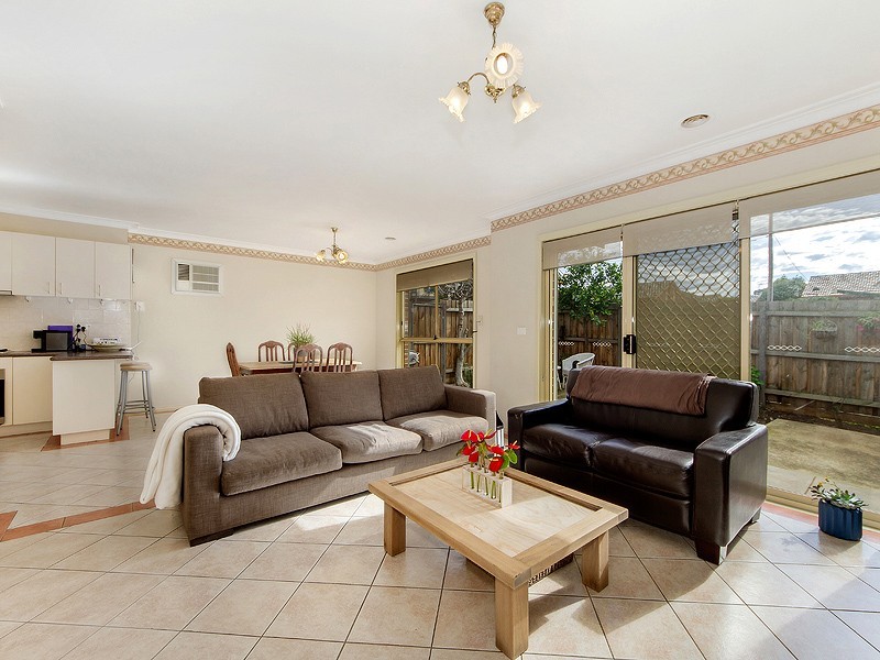 1/27 Hampton Road, Essendon West VIC 3040
