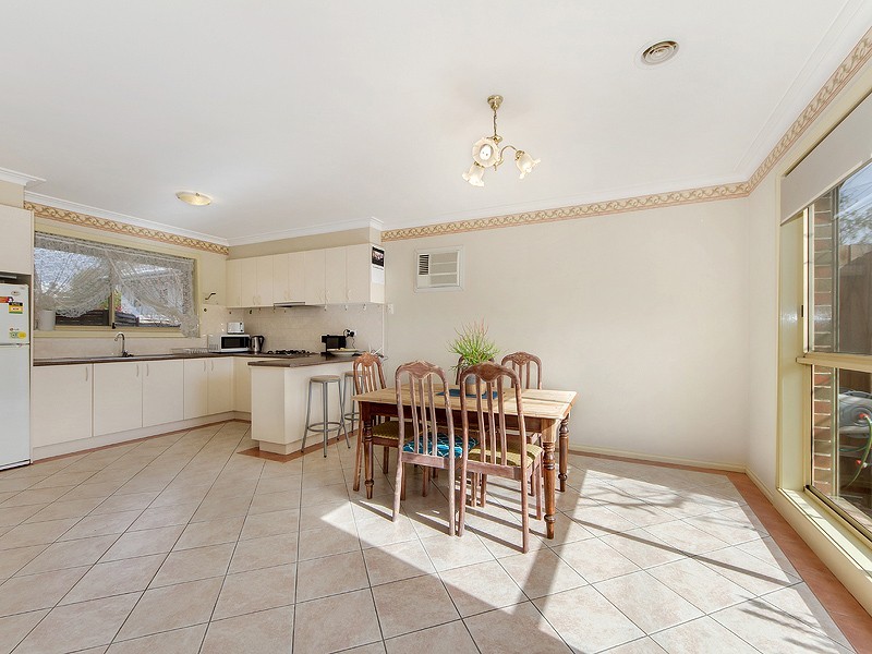 1/27 Hampton Road, Essendon West VIC 3040