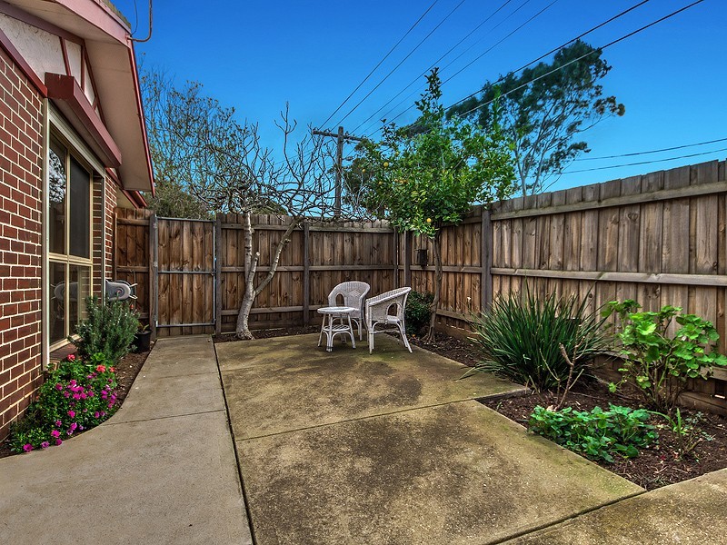 1/27 Hampton Road, Essendon West VIC 3040