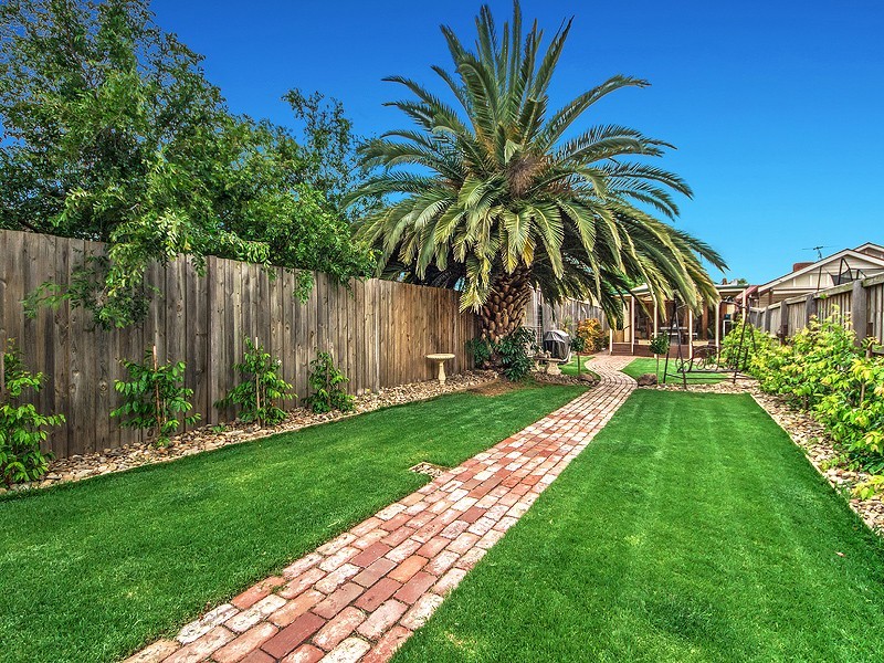 22 Winifred, Essendon VIC 3040