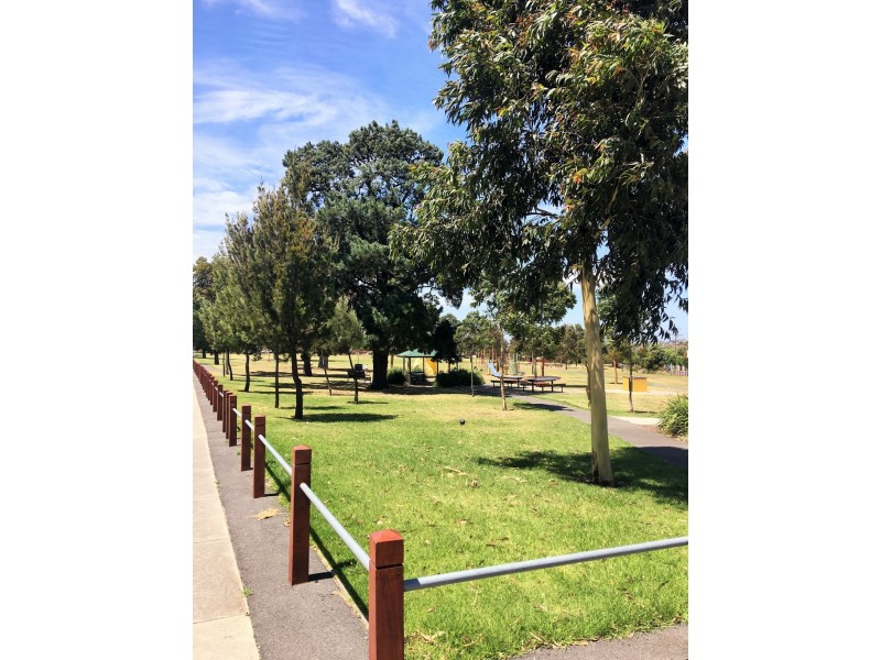 217/24 Leake Street, Essendon VIC 3040