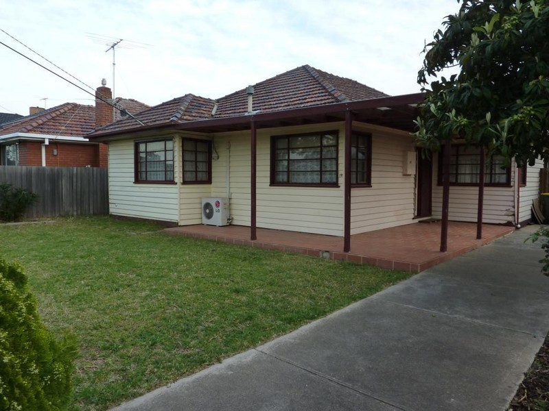 19 Hendry Street, Sunshine VIC 3020