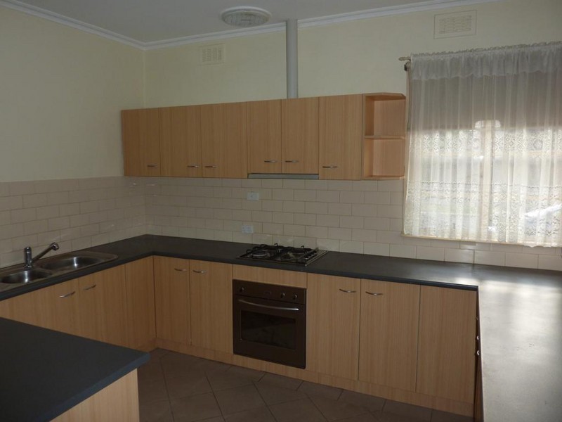 19 Hendry Street, Sunshine VIC 3020