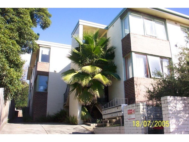 8/39 Myrnong Crescent, Ascot Vale VIC 3032