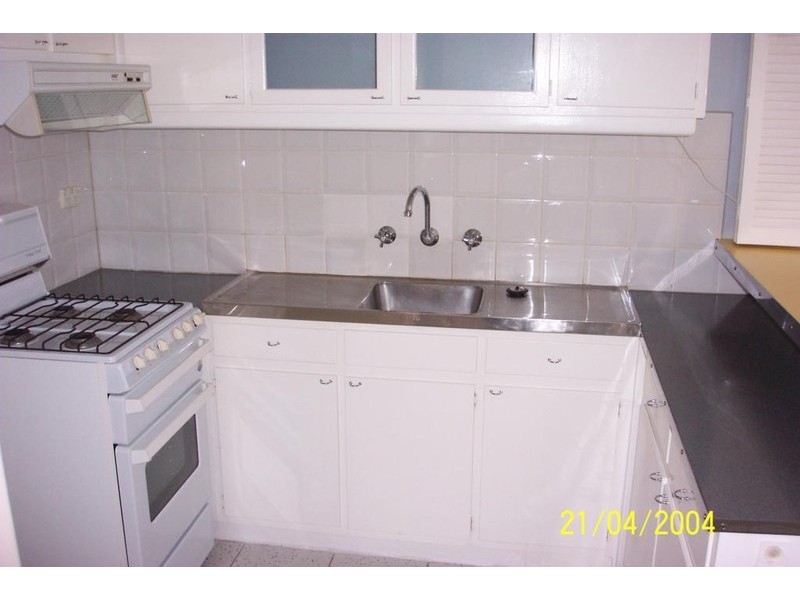 8/39 Myrnong Crescent, Ascot Vale VIC 3032