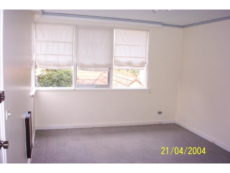 8/39 Myrnong Crescent, Ascot Vale VIC 3032