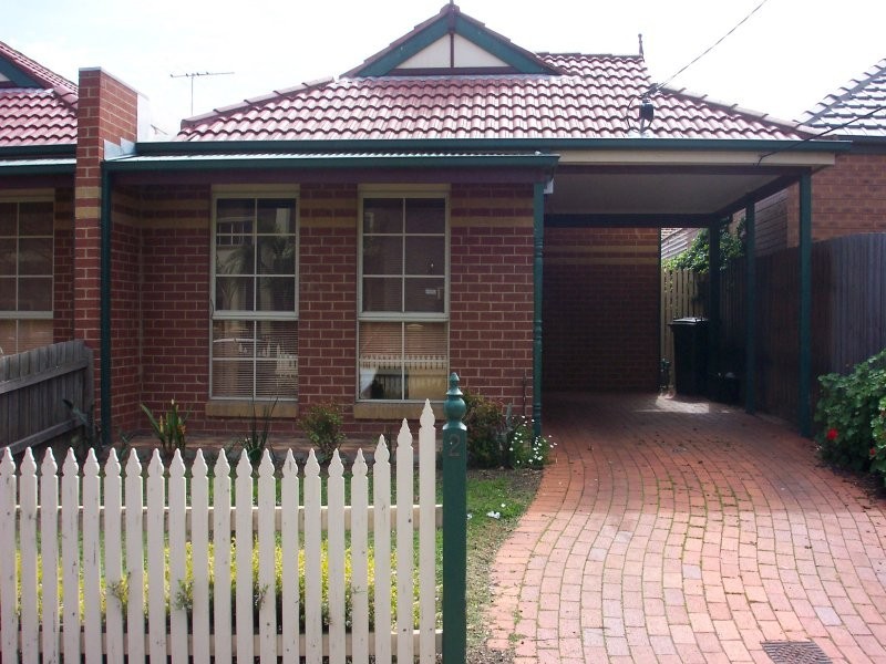 2 Sandown Road, Ascot Vale VIC 3032