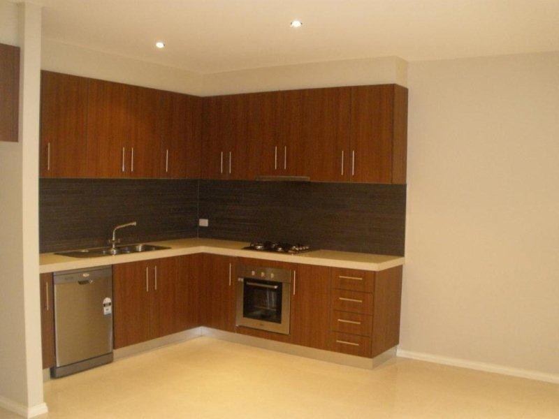 2/37 Clovelly Avenue, Glenroy VIC 3046