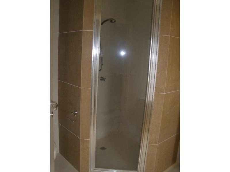 2/37 Clovelly Avenue, Glenroy VIC 3046