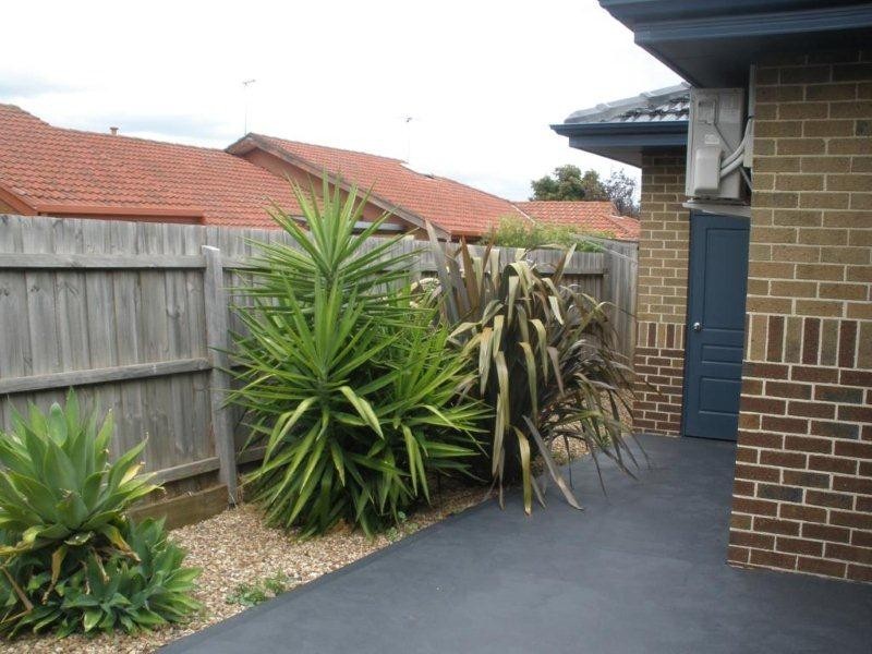 2/37 Clovelly Avenue, Glenroy VIC 3046