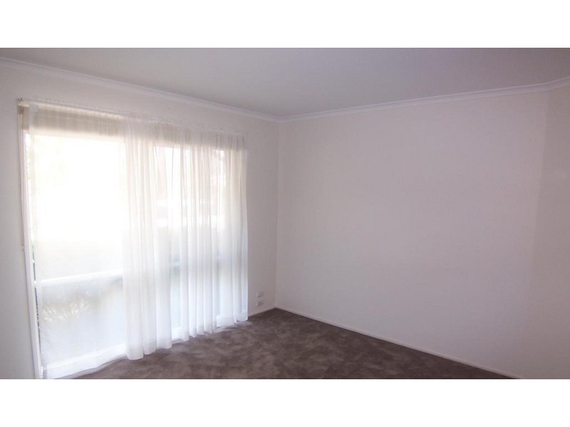 16 Liddy Street, Kensington VIC 3031