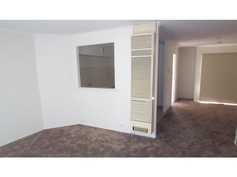 16 Liddy Street, Kensington VIC 3031