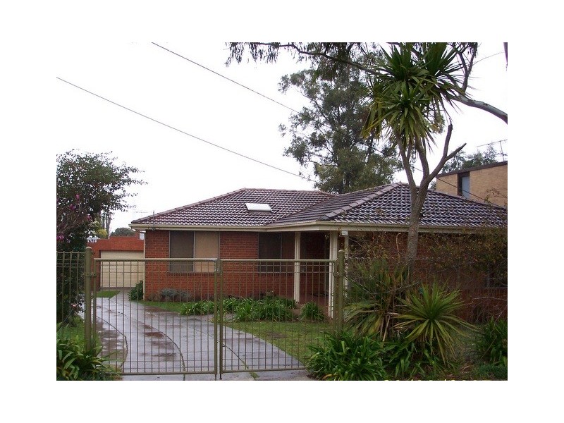 5 Pamela Ave, Keilor East VIC 3033