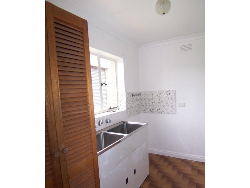 89 Victory Road, Airport West VIC 3042