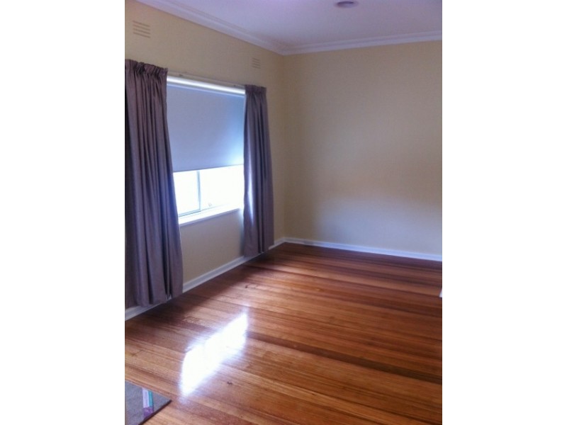 2/4 O’Shannasy Street,, Essendon North VIC 3041