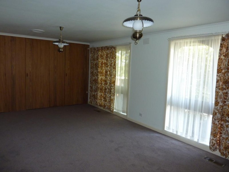 28 Hesledon Street, Essendon VIC 3040