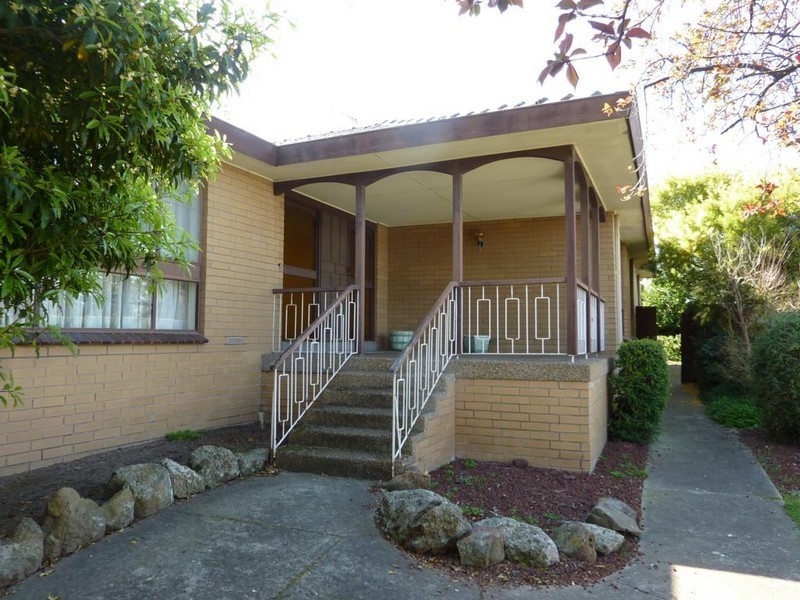 28 Hesledon Street, Essendon VIC 3040