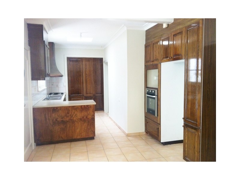 682 Pascoe Vale Road,, Oak Park VIC 3046