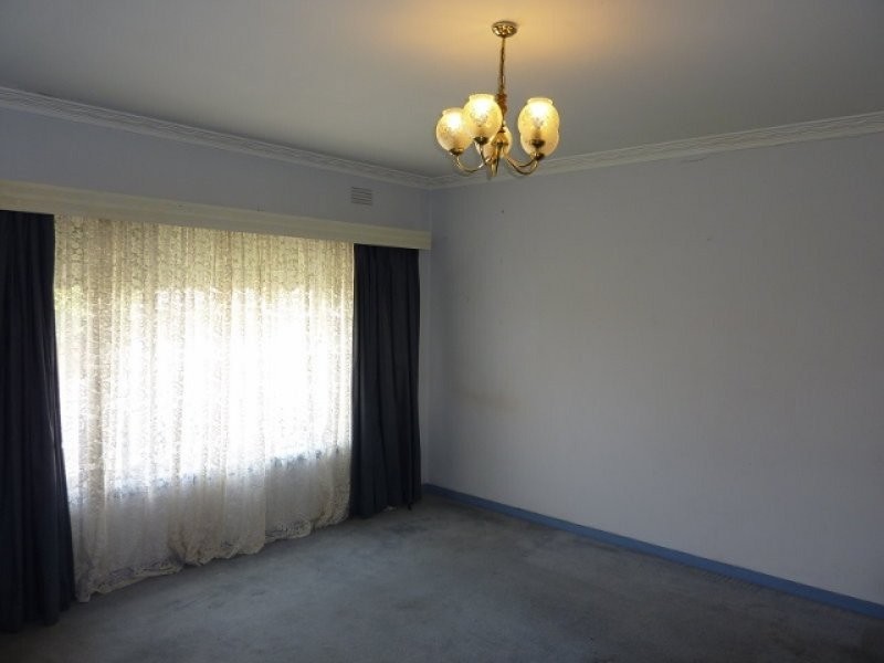2/136 Hoffmans Road,, Essendon VIC 3040