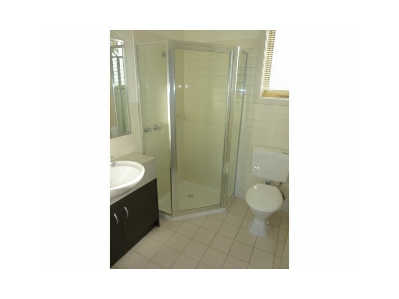 1/11 Trickey Avenue,, Sydenham VIC 3037