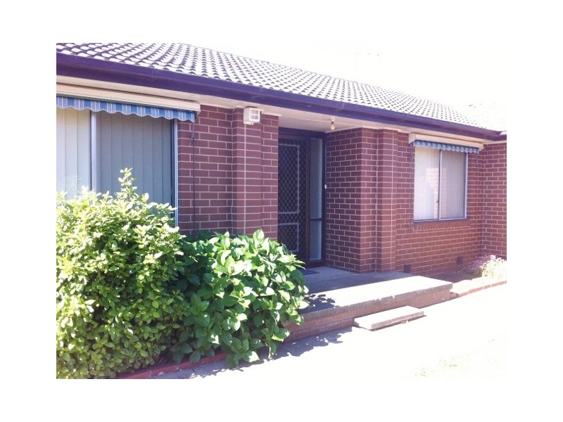 3 Dundee Street,, Gladstone Park VIC 3043