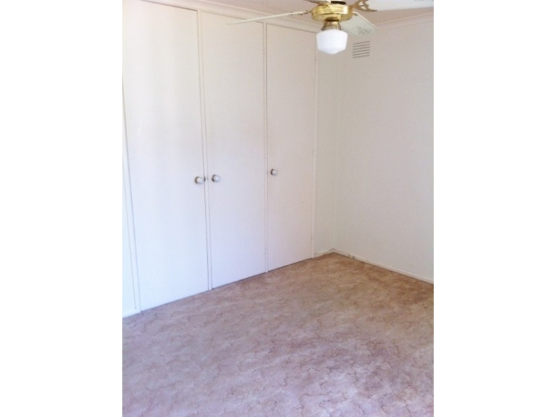 3 Dundee Street,, Gladstone Park VIC 3043