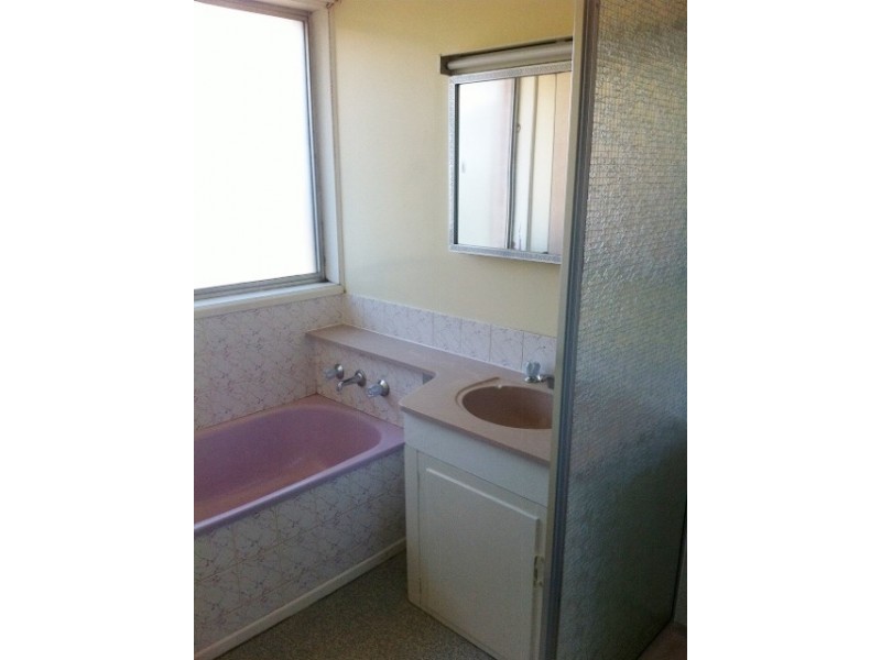 3 Dundee Street,, Gladstone Park VIC 3043