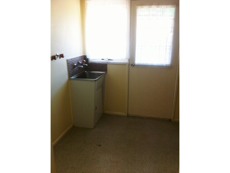 3 Dundee Street,, Gladstone Park VIC 3043