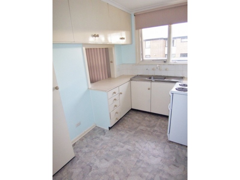 10/99  Glass Street, Essendon VIC 3040