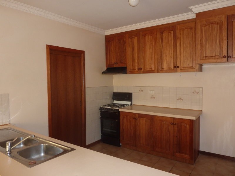 2/31 Ramsay Street, Aberfeldie VIC 3040