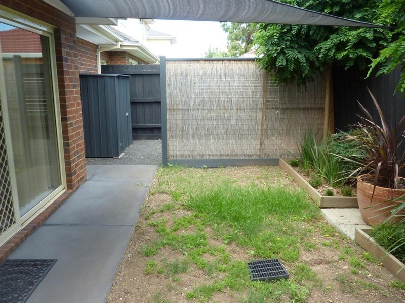 4/8  Swan Street, Keilor Park VIC 3042