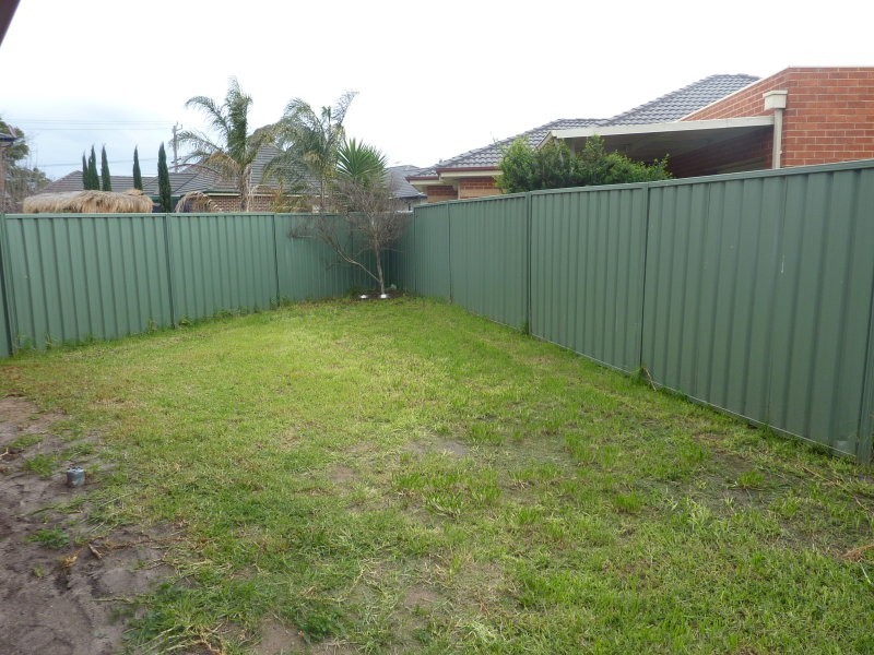 14A School Court, Oak Park VIC 3046