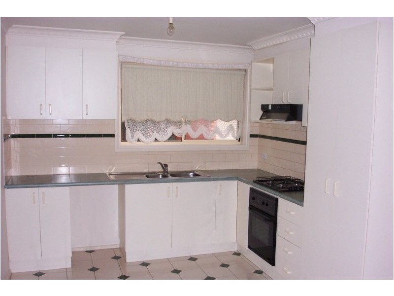 1/8A Etzel Street, Airport West VIC 3042