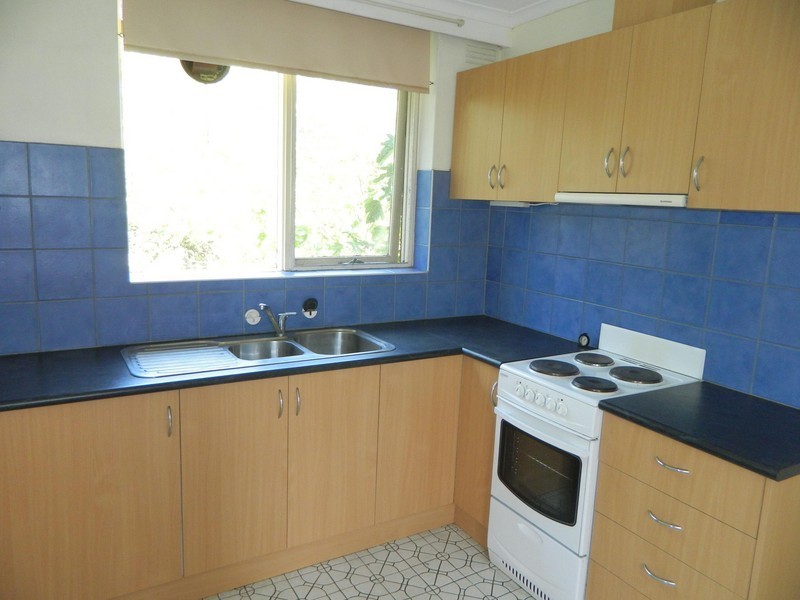 10/11 Owen Street, Footscray VIC 3011