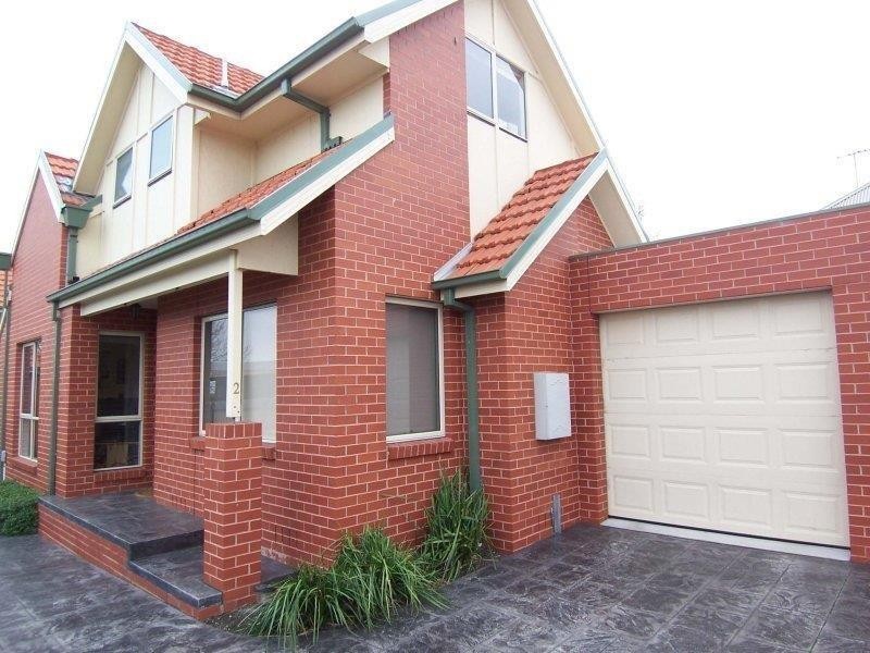 2/57 Mitchell  Parade, Pascoe Vale South VIC 3044