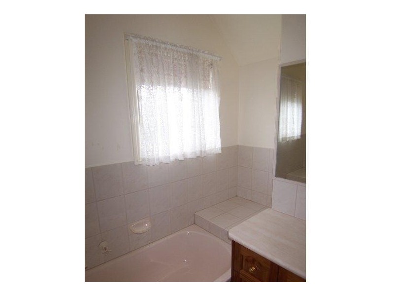 2/57 Mitchell  Parade, Pascoe Vale South VIC 3044