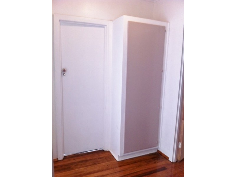 34 Charlesworth Street, Laverton VIC 3028