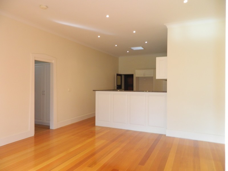 35 Mantell Street, Moonee Ponds VIC 3039