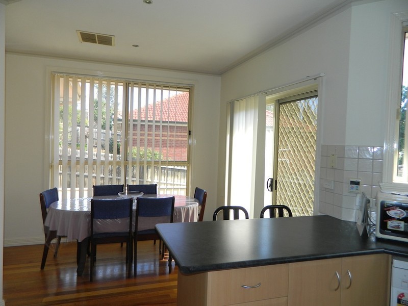 1/378 Mascoma Street, Strathmore VIC 3041