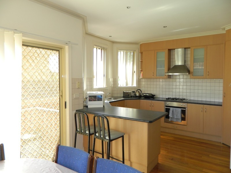 1/378 Mascoma Street, Strathmore VIC 3041