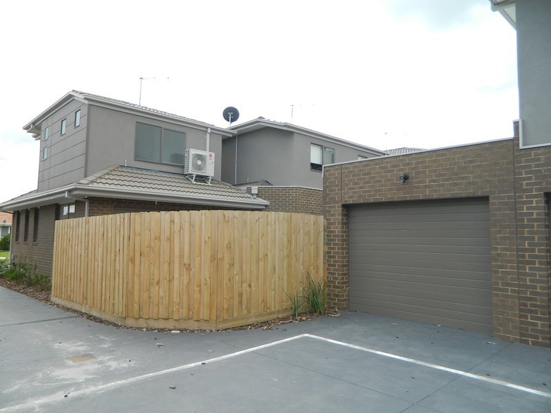 4/26-28 Henderson Rd, Tullamarine VIC 3043