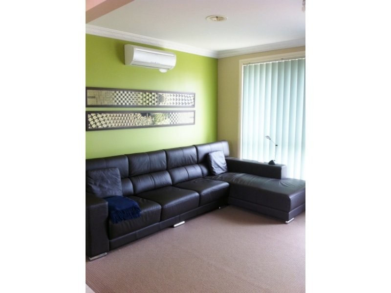 1/31 McNamara Avenue, Airport West VIC 3042