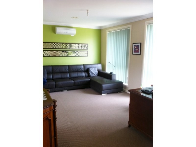 1/31 McNamara Avenue, Airport West VIC 3042