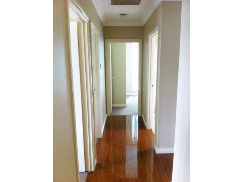 1/31 McNamara Avenue, Airport West VIC 3042