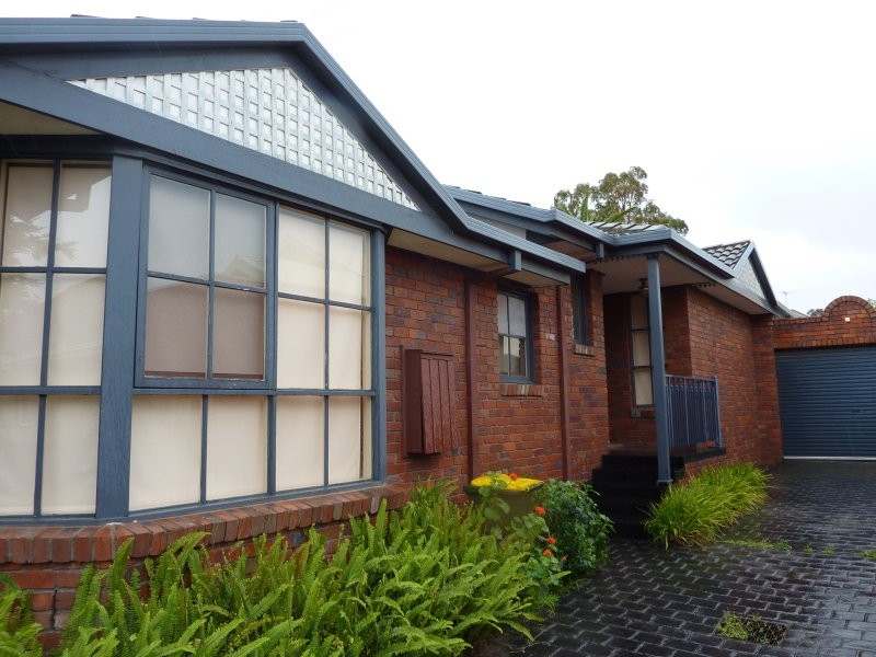 2/26 Violet Street, Essendon VIC 3040