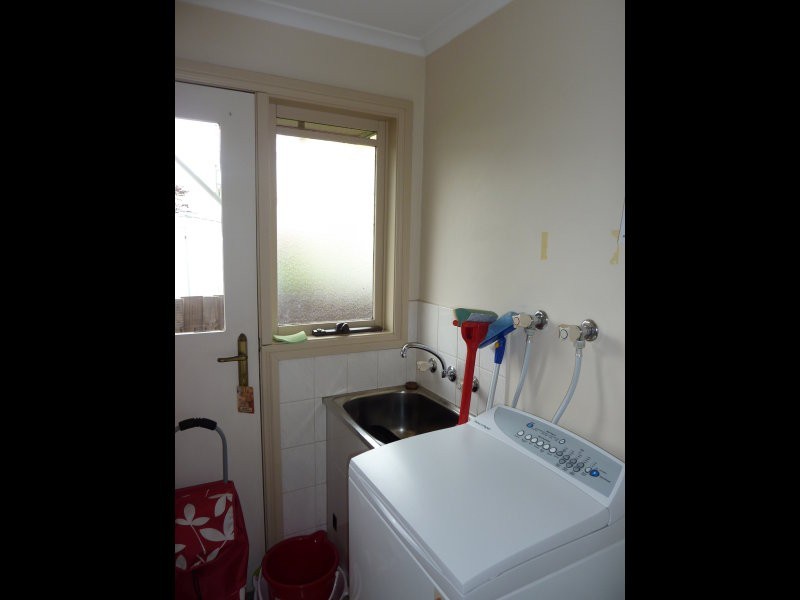 2/26 Violet Street, Essendon VIC 3040