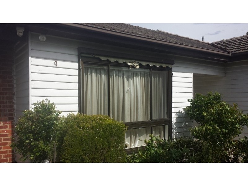 4 Gregory street, Oak Park VIC 3046
