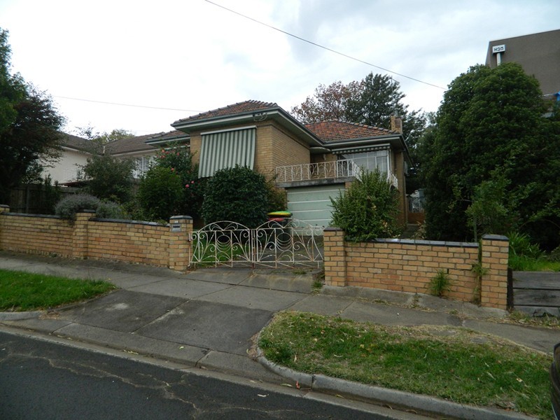 14 Clydebank Road, Essendon West VIC 3040